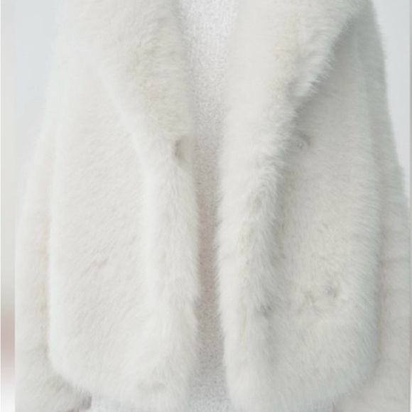 Zara White Faux Fur Jacket - Picture 2 of 6